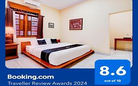 Collection O 90265 Cempoko Mulyo Homestay Syariah